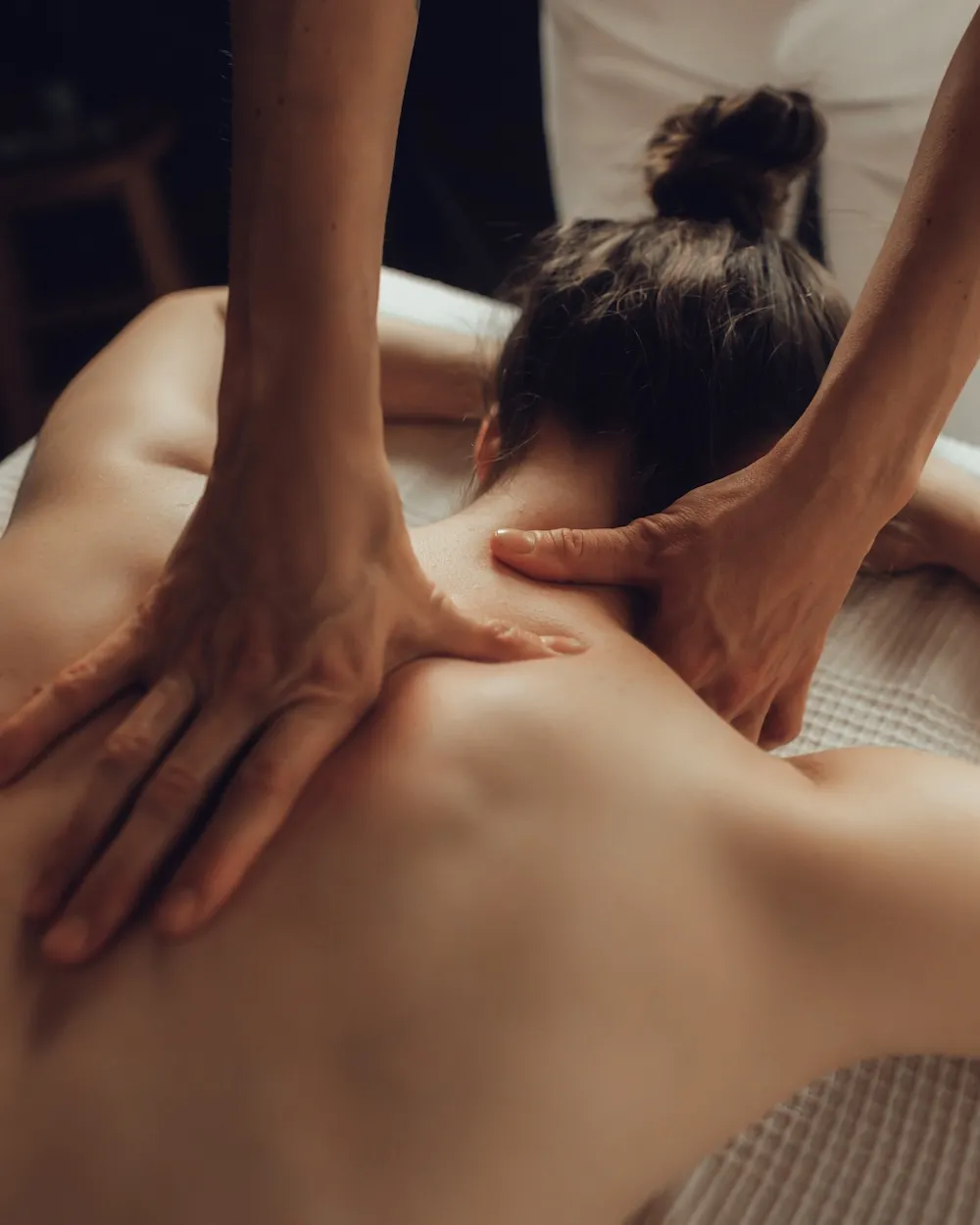 Head Neck Shoulder & Lower back Massage Head Neck Shoulder & Lower back Massage